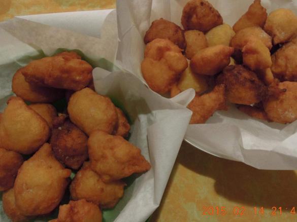 Fritelle di mele e arancia