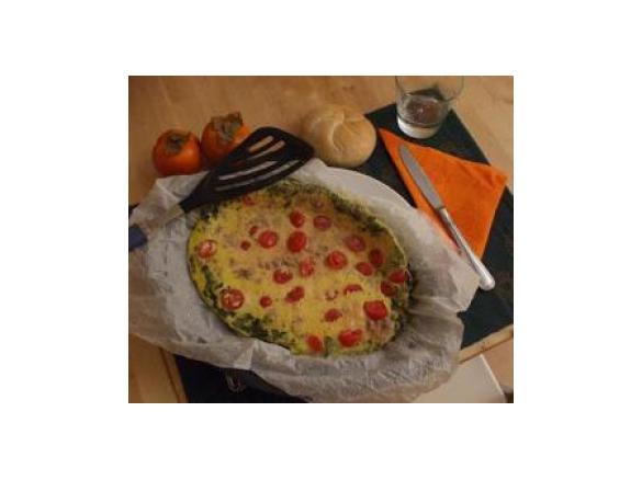 Frittata aromatica alla menta con salsiccia e pomodorini