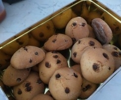 Biscotti allo yogurt e gocce di cioccolato