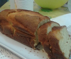 Breakfast plumcake yogurt, miele e pinoli