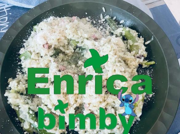 Risotto  con asparagi e speck