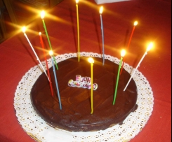 Dolce morbido al cioccolato e noci