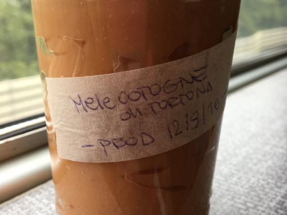 confettura di mele cotogne