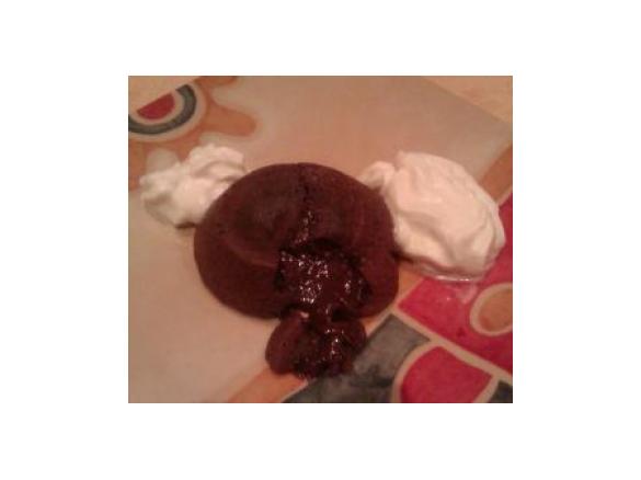 TORTINO AL CIOCCOLATO CON CUORE CREMOSO