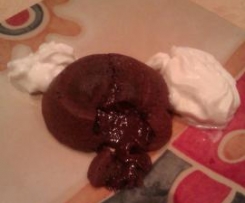 TORTINO AL CIOCCOLATO CON CUORE CREMOSO