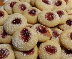 BISCOTTI FRIABILI ALLA MARMELLATA