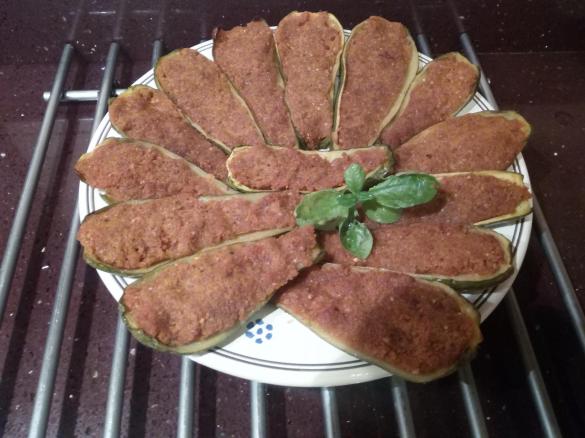 ZUCCHINE A BARCHETTA