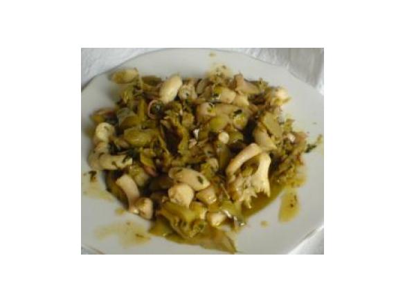 Polpo e carciofi in insalta
