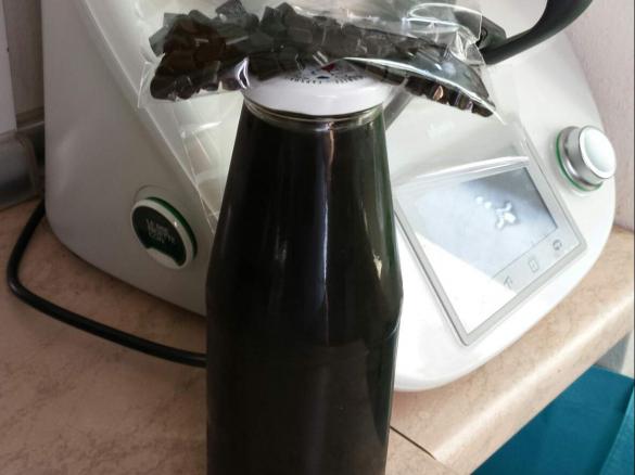 liquore alla liquirizia 