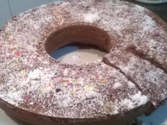 CIAMBELLA CIOCCOLATO E NOCCIOLE