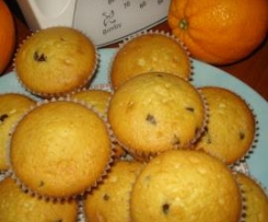 Muffin al profumo d'arancia con gocce di cioccolato