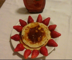 pancakes di Alice con sciroppo d'acero e frutta