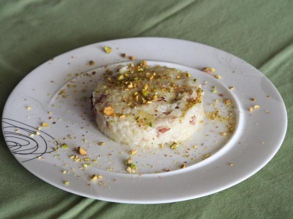Risotto mele e speck con granella di pistacchi