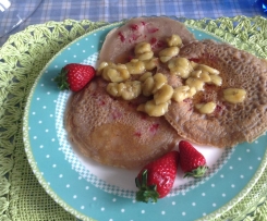 PANCAKE  ALLA SOIA E FRAGOLE SENZA UOVA 