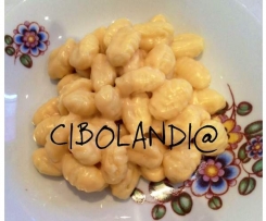 GNOCCHI DI PATATE ALLA "BAVA" CON RASCHERA 