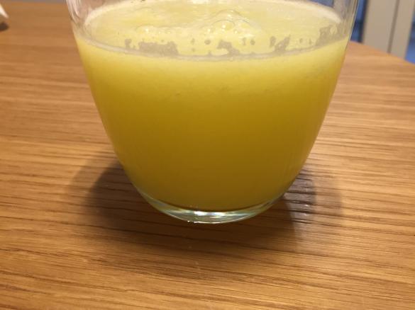 Bevanda mela, zenzero e limone