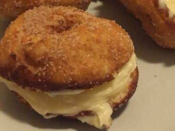 Ciambelline fritte al profumo di cannella e vaniglia 