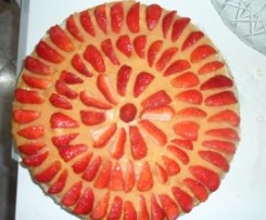 Torta alle fragole con crema :)
