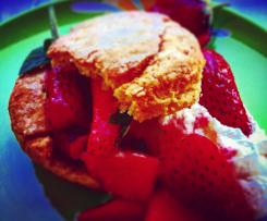 SHORTCAKES ALLA PANNA CON FRAGOLE E BASILICO-CONTEST TRICOLORE