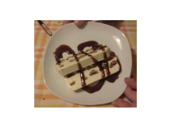 semifreddo allo zabaione e amaretti