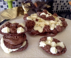 Millefoglie di cannolo scomposto su crema di ricotta al cioccolato bianco e fondente (senza colla di pesce) CONTEST DOLCI SENZA FORNO 