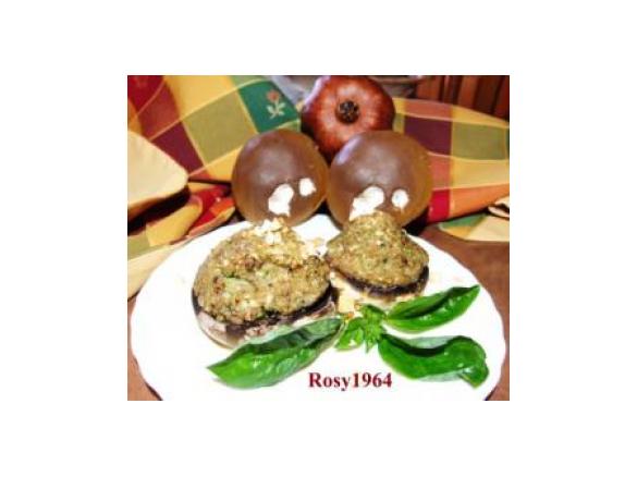 Funghi Ripieni di Zucchine e Nocciole al Profumo di Basilico                