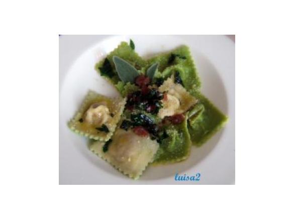 Ravioli bicolori