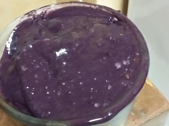 Gelato di more senza lattosio con latte di riso