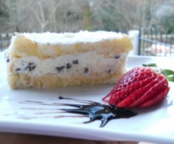 Torta morbida con ricotta e gocce di cioccolato