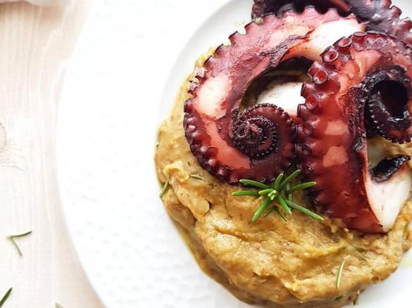 POLPO CON PURE' DI LENTICCHIE