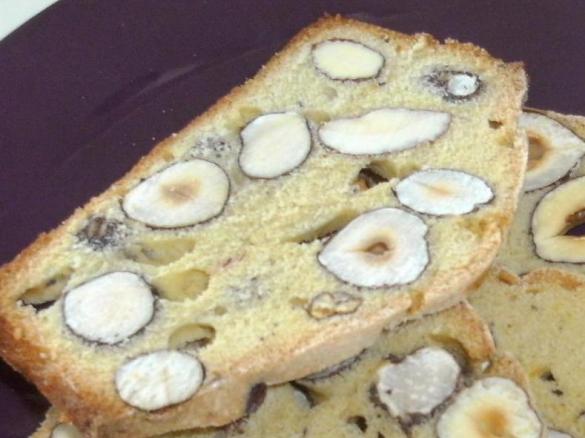 Biscotti alle nocciole (a lunga conservazione)