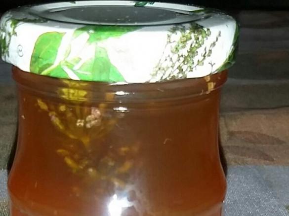 gelatina  di  pere profumata alla lavanda  