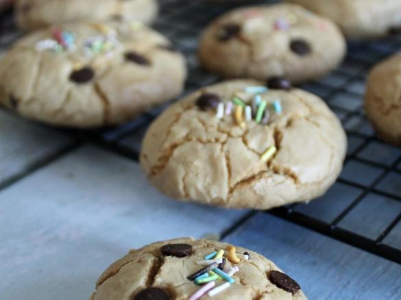 COOKIES CON GOCCE DI CIOCCOLATO E ZUCCHERINI