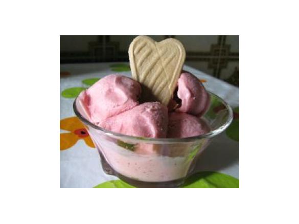 Gelato alla salsa di fragole (dedicato a Panina)