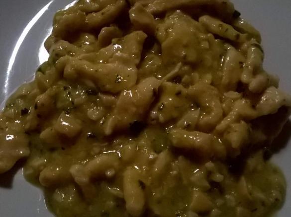 Pollo con anacardi e zucchine alla soia