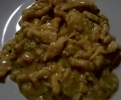 Pollo con anacardi e zucchine alla soia