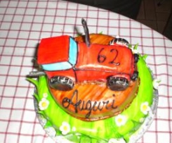 torta con trattore a piani- apemaia31-