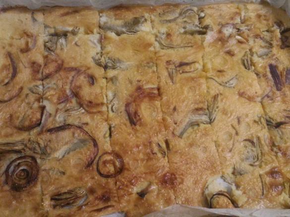 Farinata mista con carciofi e cipolla di tropea