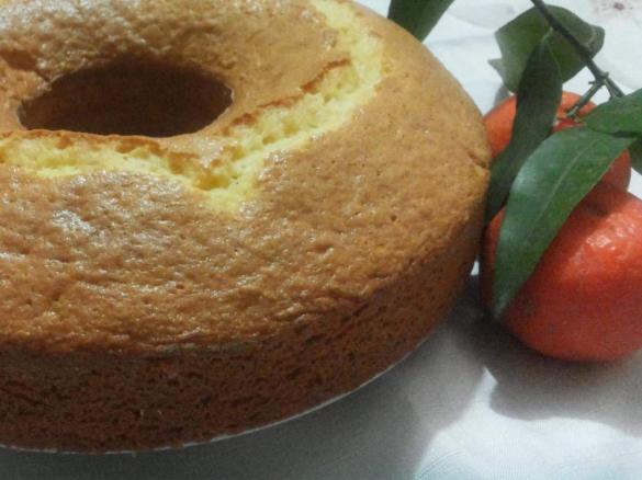 Ciambella al mandarino senza lattosio 