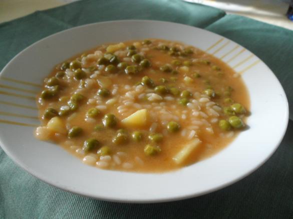 Minestra riso, piselli e patate