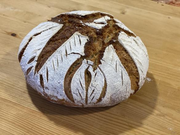 Pane con licoli in pentola
