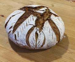 Pane con licoli in pentola