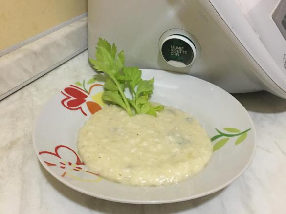 Risotto verde al sedano e gorgonzola