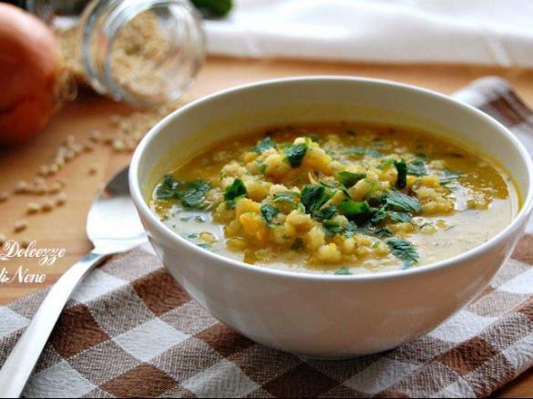 ZUPPA DI ORZO CON VERDURE E CURRY
