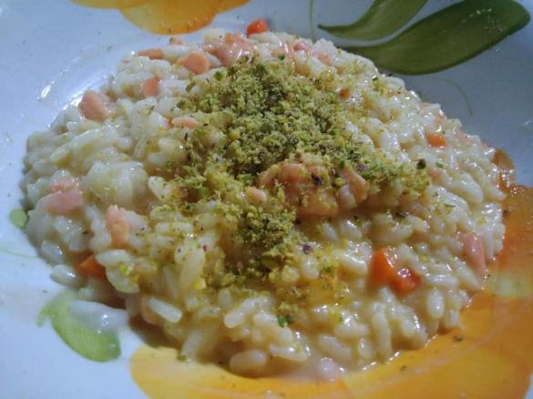 RISOTTO SALMONE E PISTACCHIO
