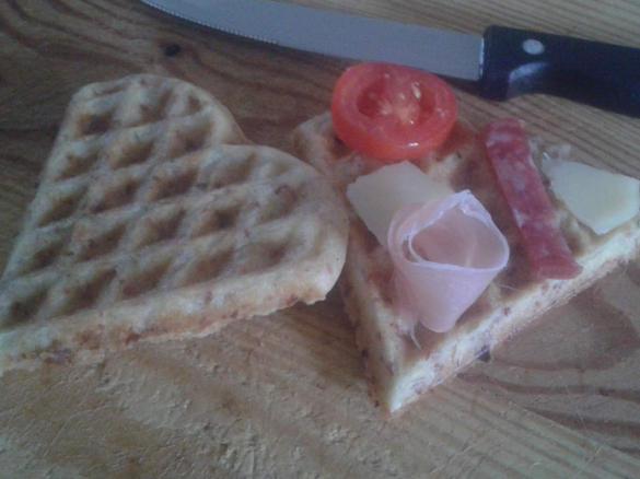 Waffle salati con speck