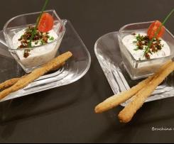 Mousse di ricotta e yogurt alle erbe aromatiche