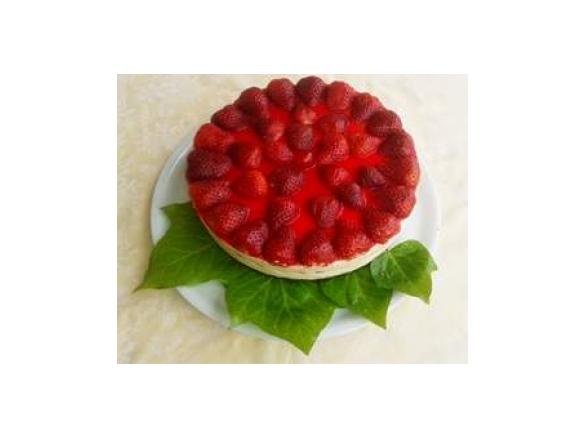 cheese cake  a  freddo farcito con fragole