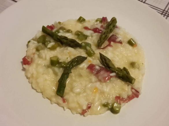 Risotto alla bresaola, asparagi e scamorza