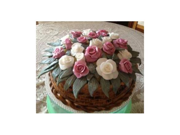 Cesto di Rose (Madeira Cake)